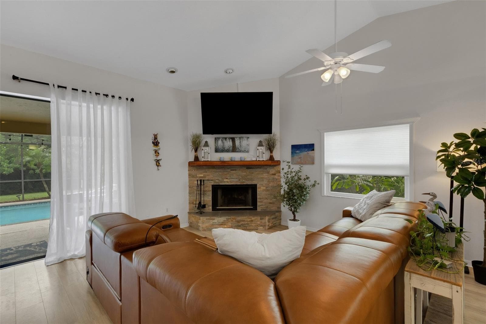 Single Family Residence at 6104 NICOLE DR, SARASOTA, photo 10 of 70