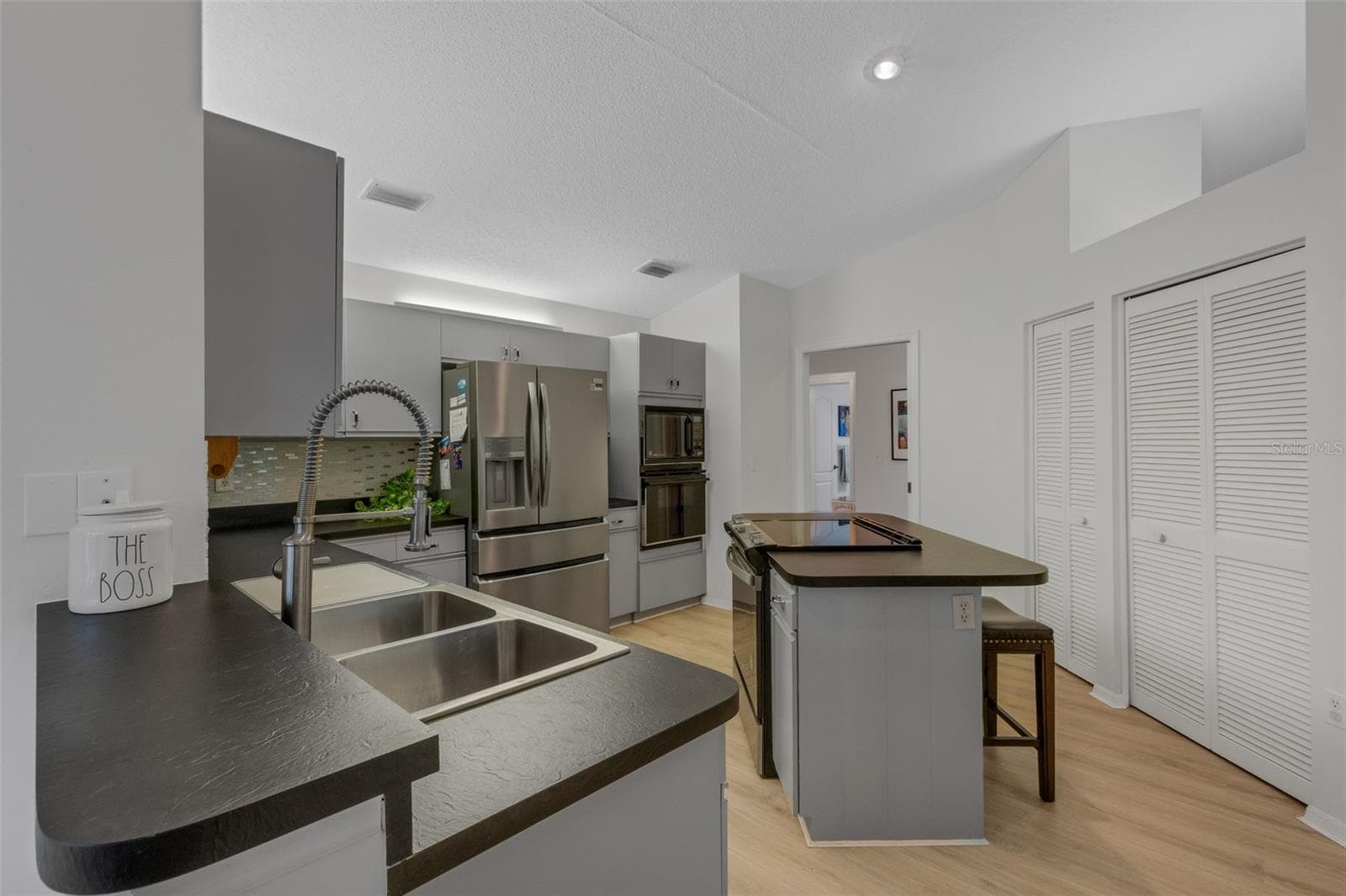 Single Family Residence at 6104 NICOLE DR, SARASOTA, photo 19 of 70