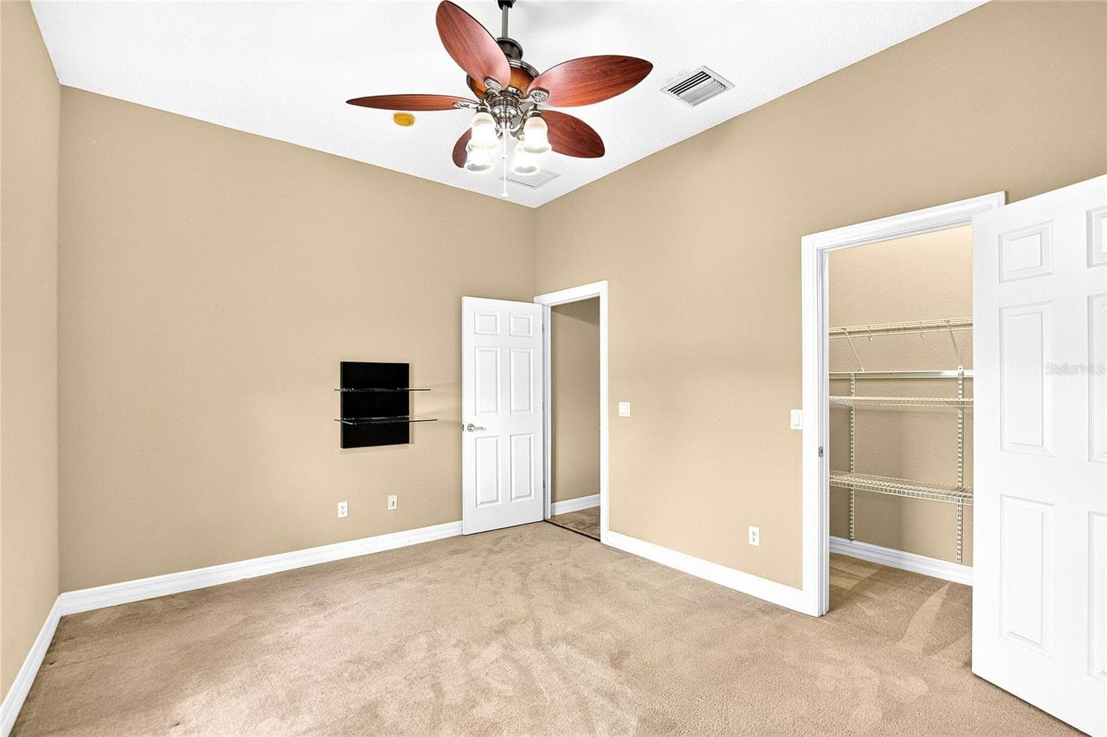 BR 2 HAS WALK IN CLOSET - 13975 MCINTOSH RD, THONOTOSASSA