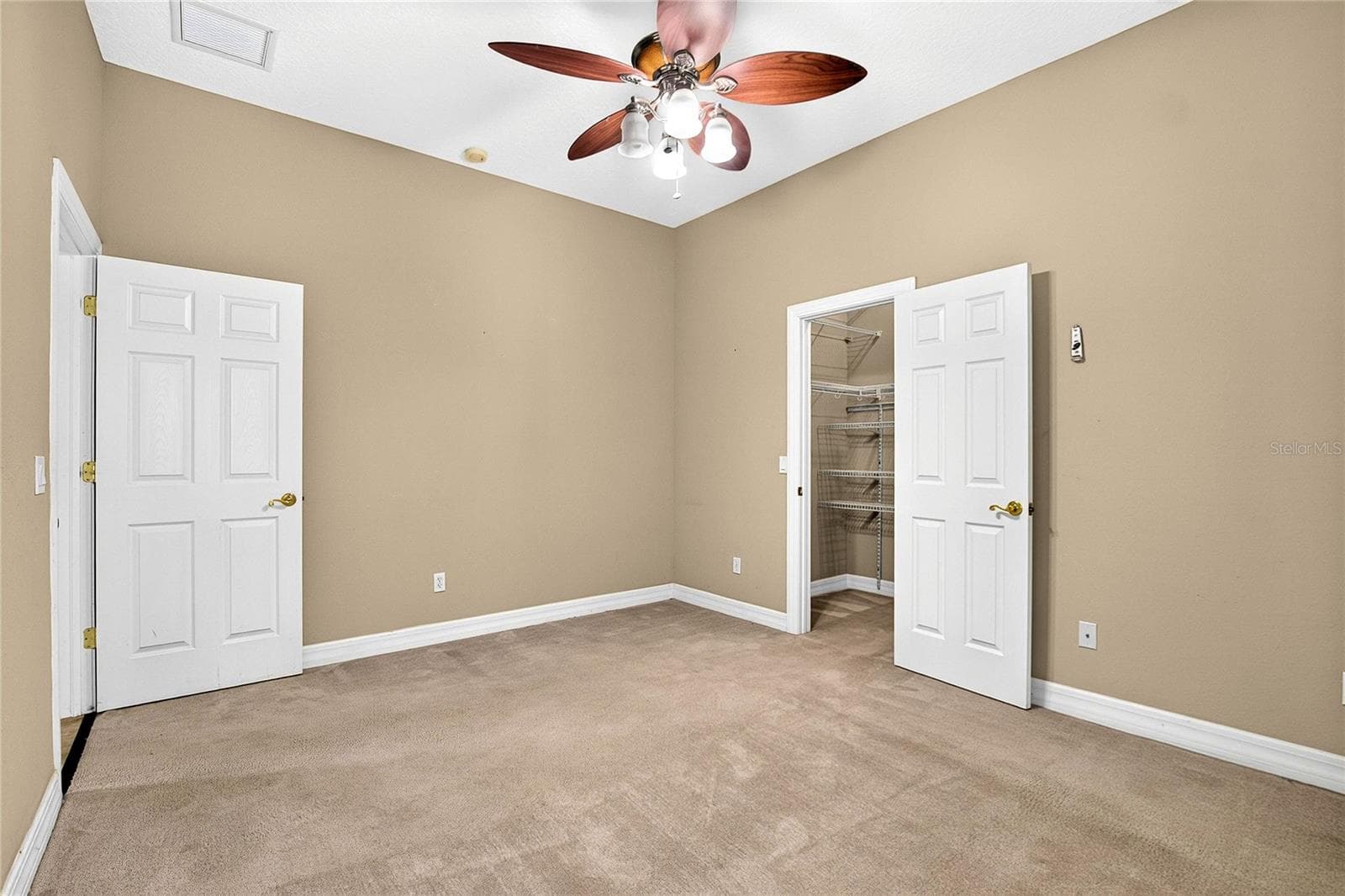 BR 3 HAS WALK IN CLOSET - 13975 MCINTOSH RD, THONOTOSASSA