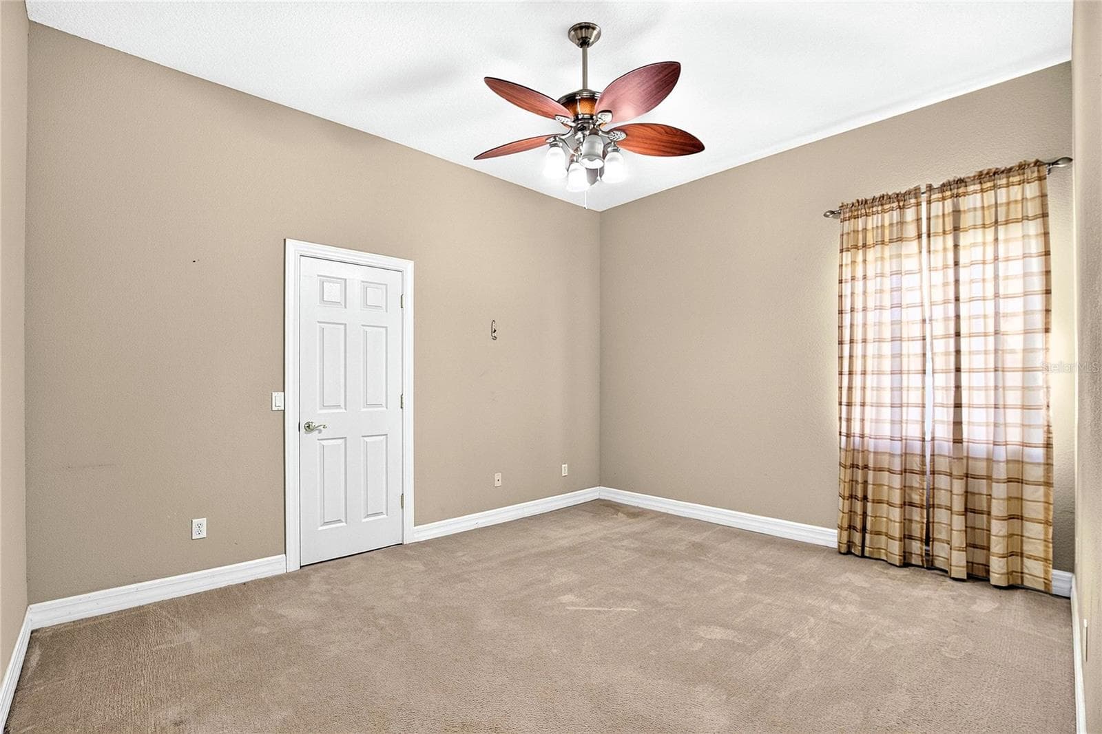BR 3 - 13975 MCINTOSH RD, THONOTOSASSA