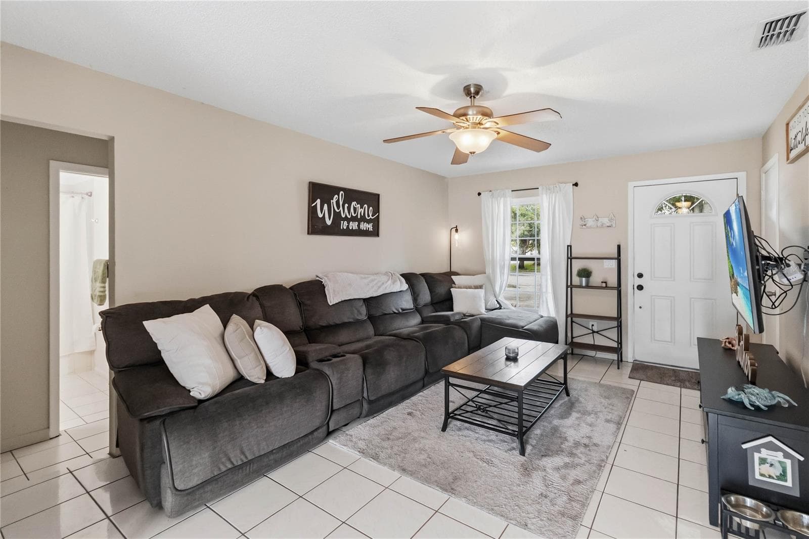 Living Room - 2948 COLORADO AVE, ORLANDO