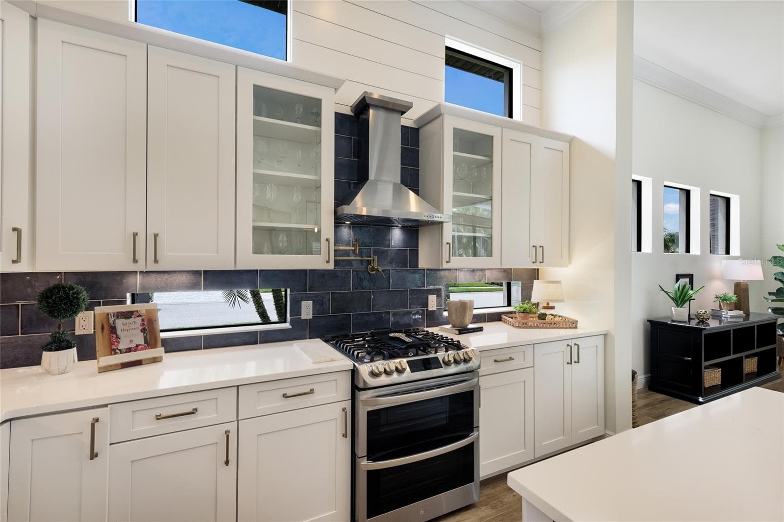 Single Family Residence at 13994 SIENA LOOP, LAKEWOOD RANCH, photo 17 of 74