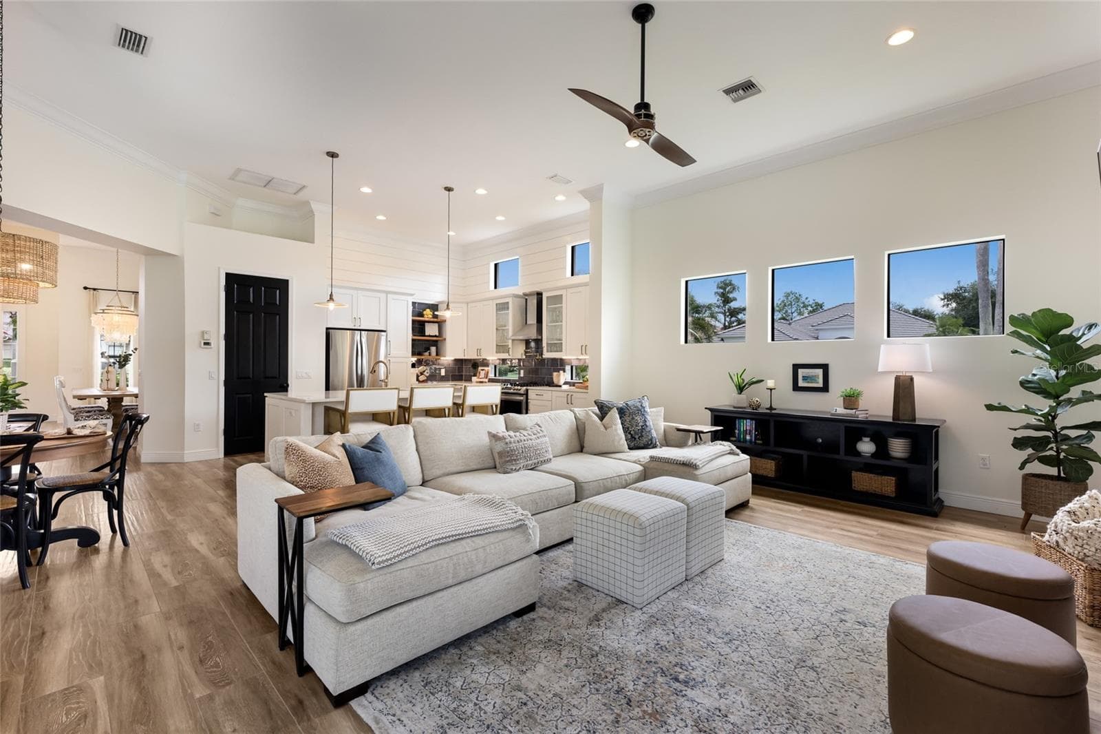 Single Family Residence at 13994 SIENA LOOP, LAKEWOOD RANCH, photo 23 of 74