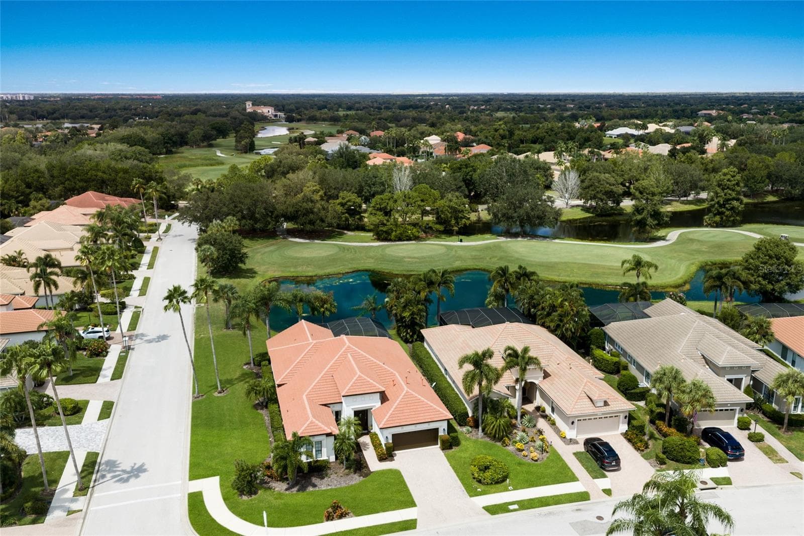 Single Family Residence at 13994 SIENA LOOP, LAKEWOOD RANCH, photo 53 of 74