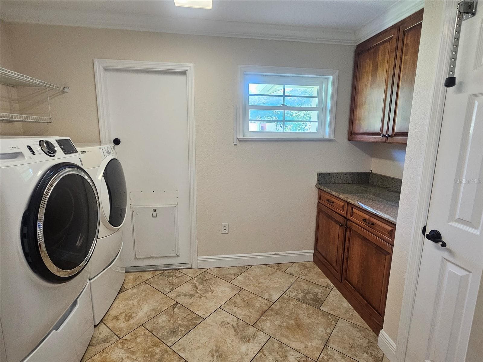 Single Family Residence at 5421 SE 18TH LN, OCALA, photo 8 of 42