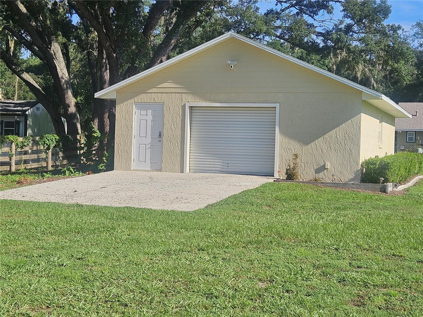 Detached workshop - 5421 SE 18TH LN, OCALA