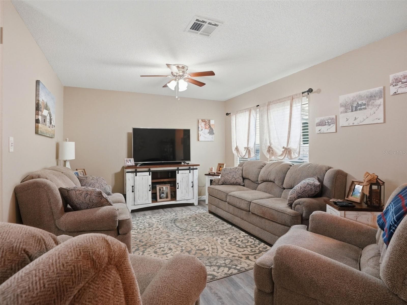 Single Family Residence at 9122 DUPONT AVE, SPRING HILL, photo 5 of 56