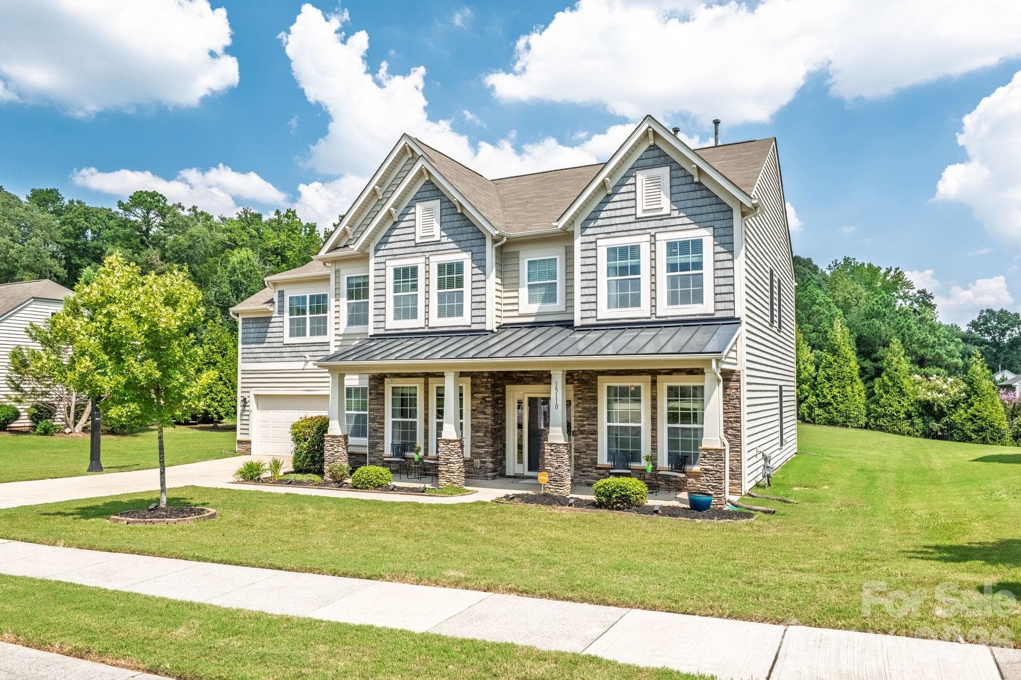 Single Family Residence at 15110 Brannock Hills Drive, Charlotte, photo 10 of 48