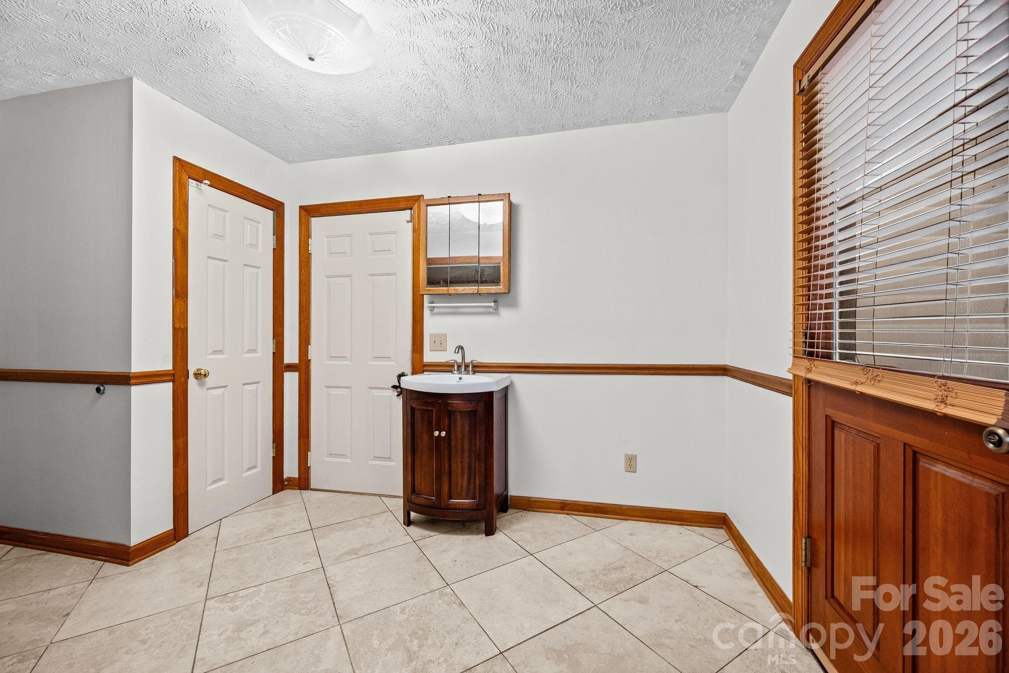Single Family Residence at 949 Dav Road, Hays, photo 31 of 47