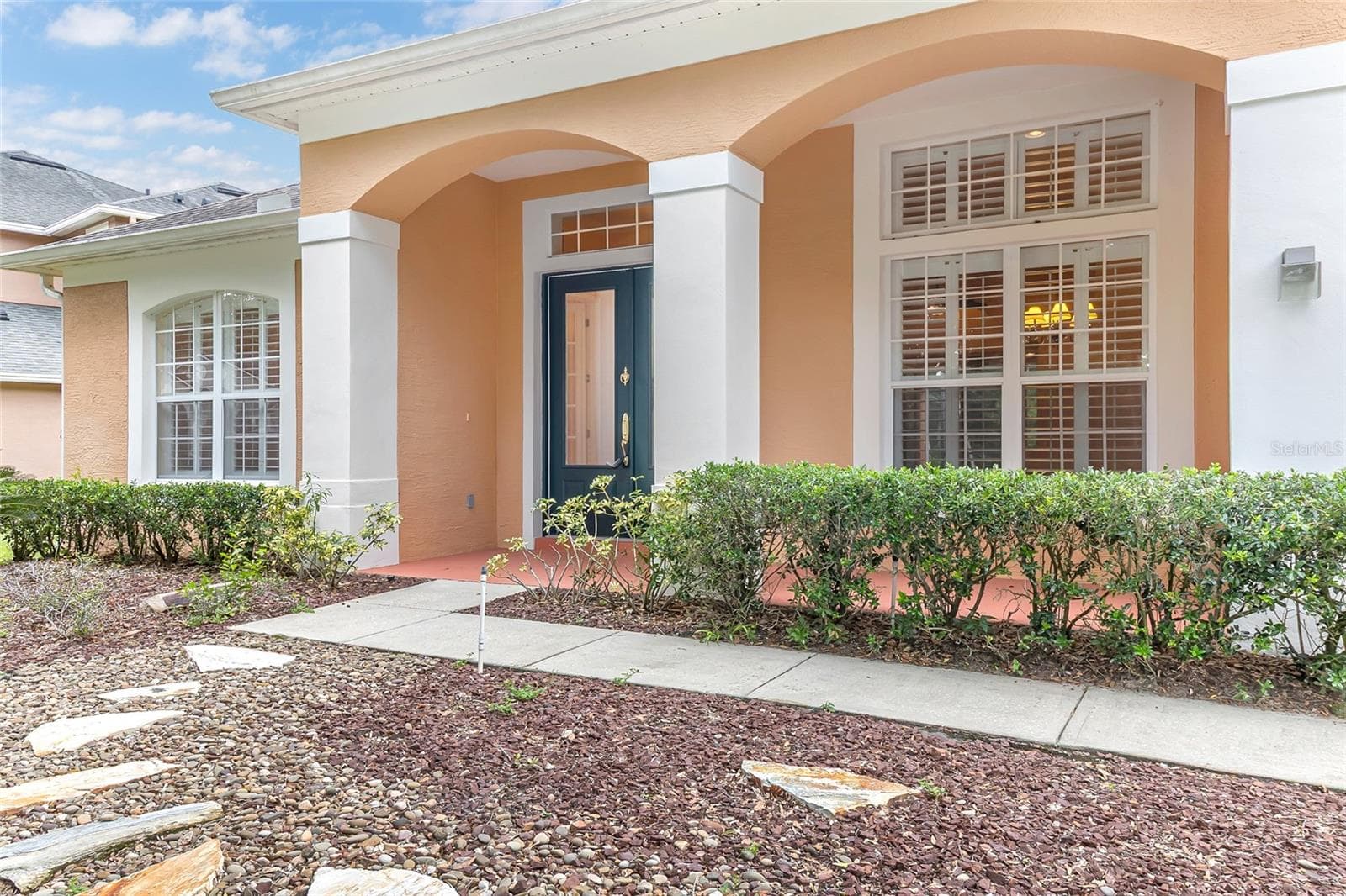 Front of Home/Front Patio - 2672 ALOMA OAKS DR, OVIEDO