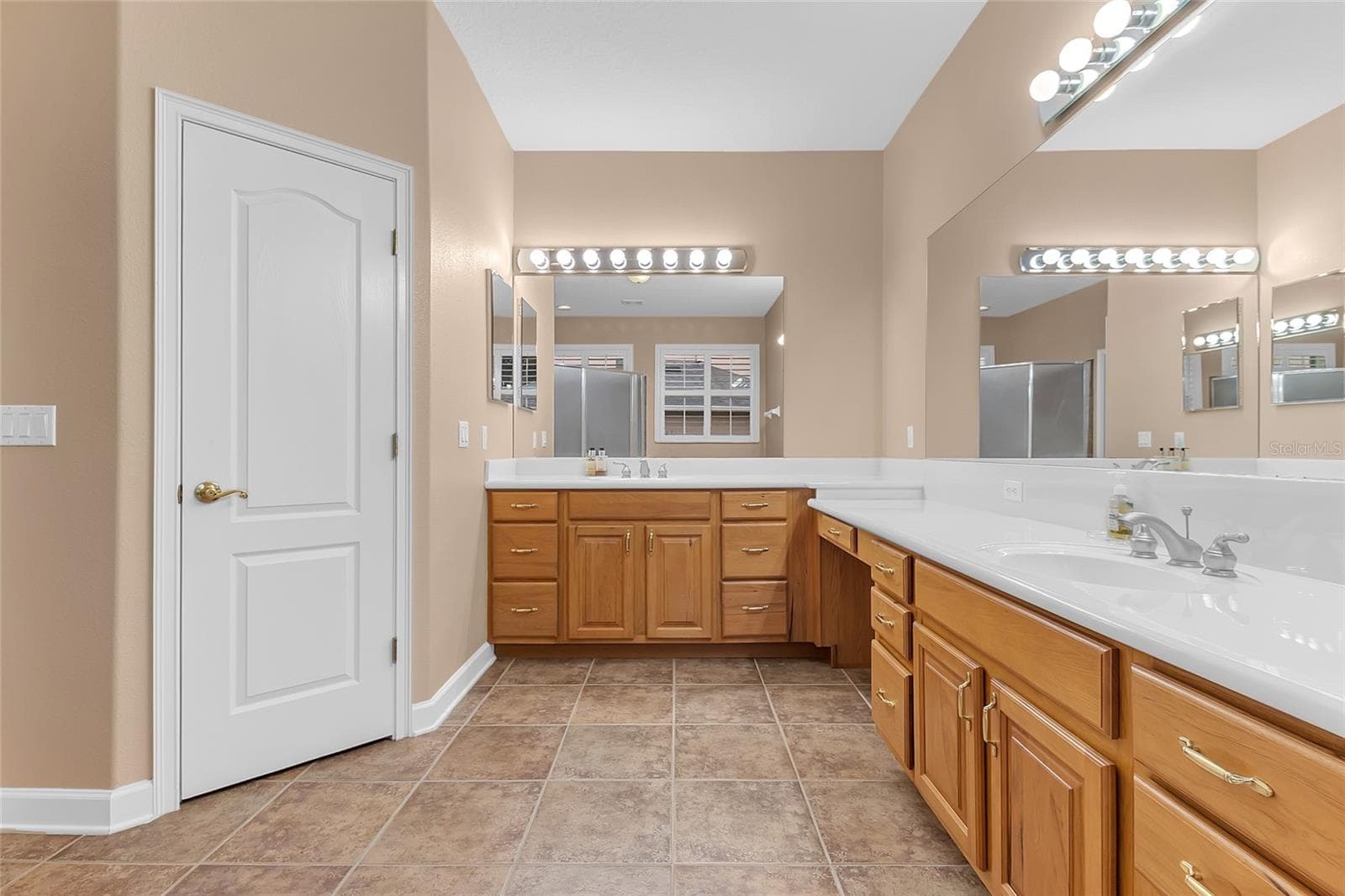 Primary Bathroom view from Tub/Shower - 2672 ALOMA OAKS DR, OVIEDO