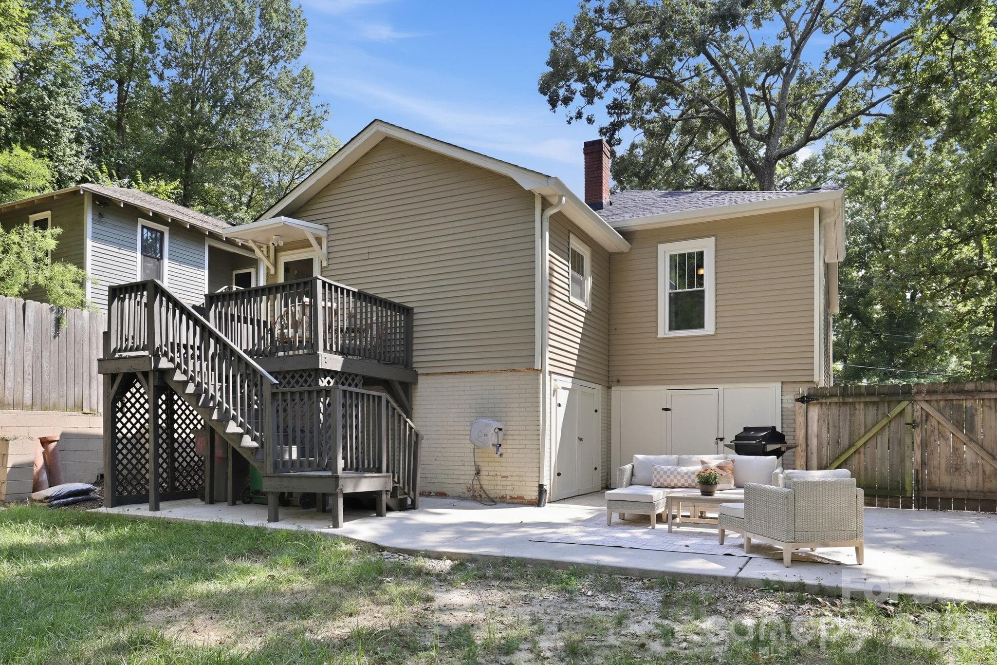 Single Family Residence at 2139 Wilmore Drive, Charlotte, photo 14 of 18
