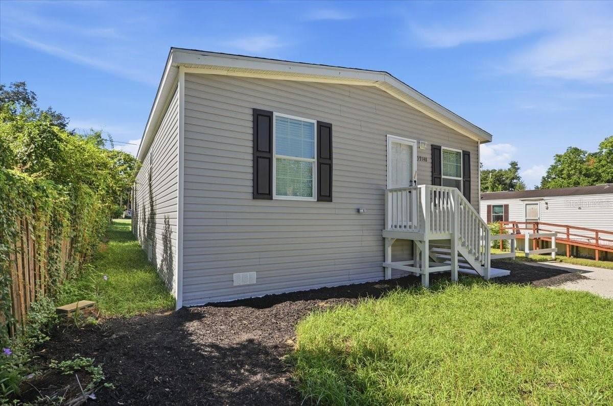 Manufactured Home at 39148 ORIENT AVE, ZEPHYRHILLS, photo 6 of 46