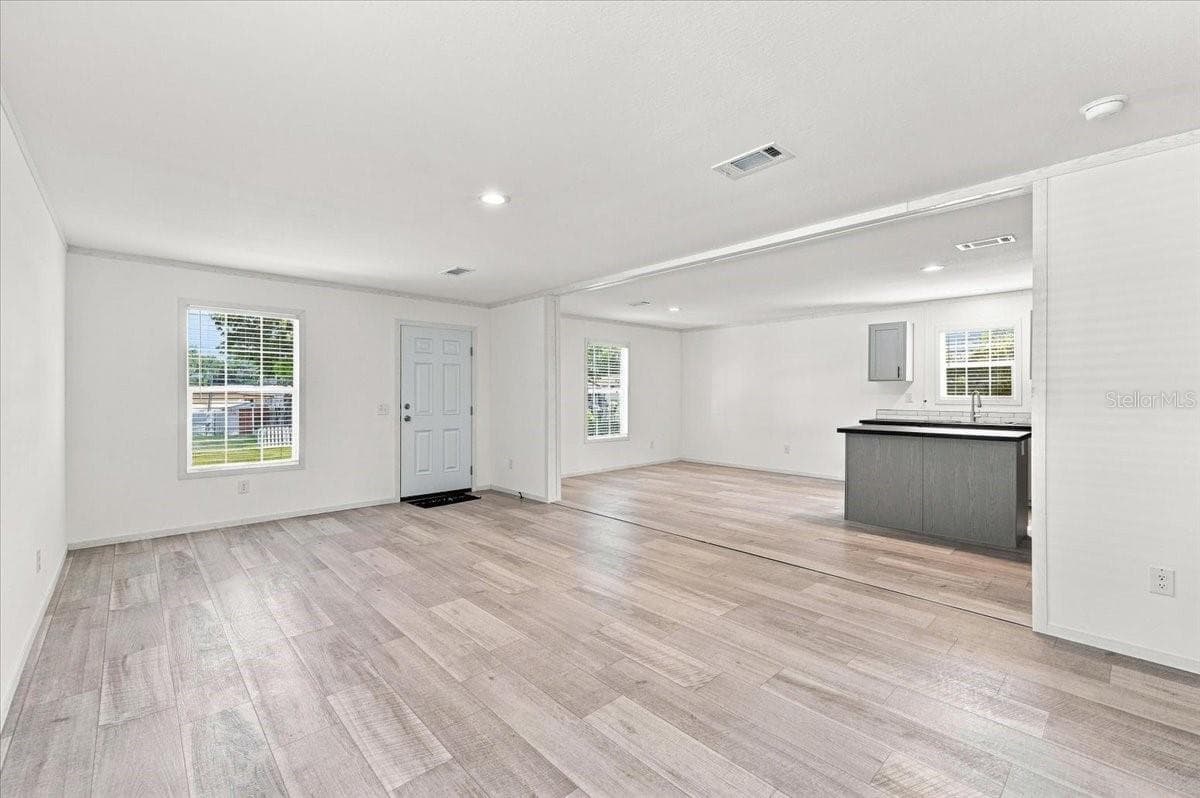 Manufactured Home at 39148 ORIENT AVE, ZEPHYRHILLS, photo 16 of 46