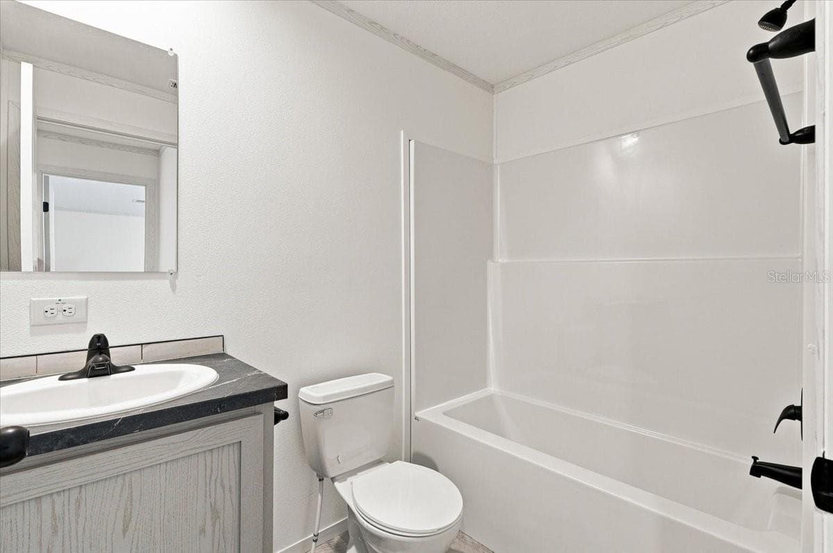 Manufactured Home at 39148 ORIENT AVE, ZEPHYRHILLS, photo 37 of 46