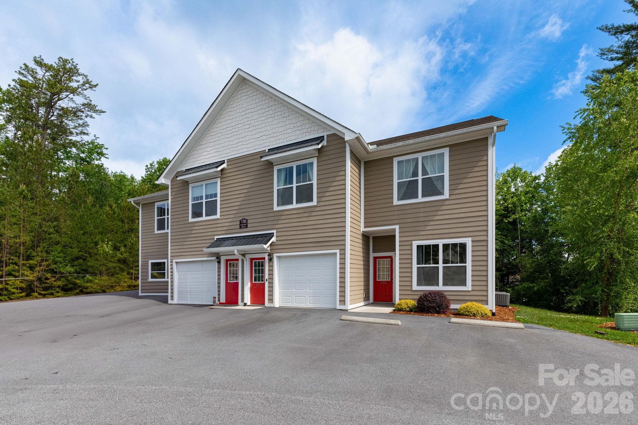 Condominium at 138 Foxden Drive, Fletcher, photo 16 of 19