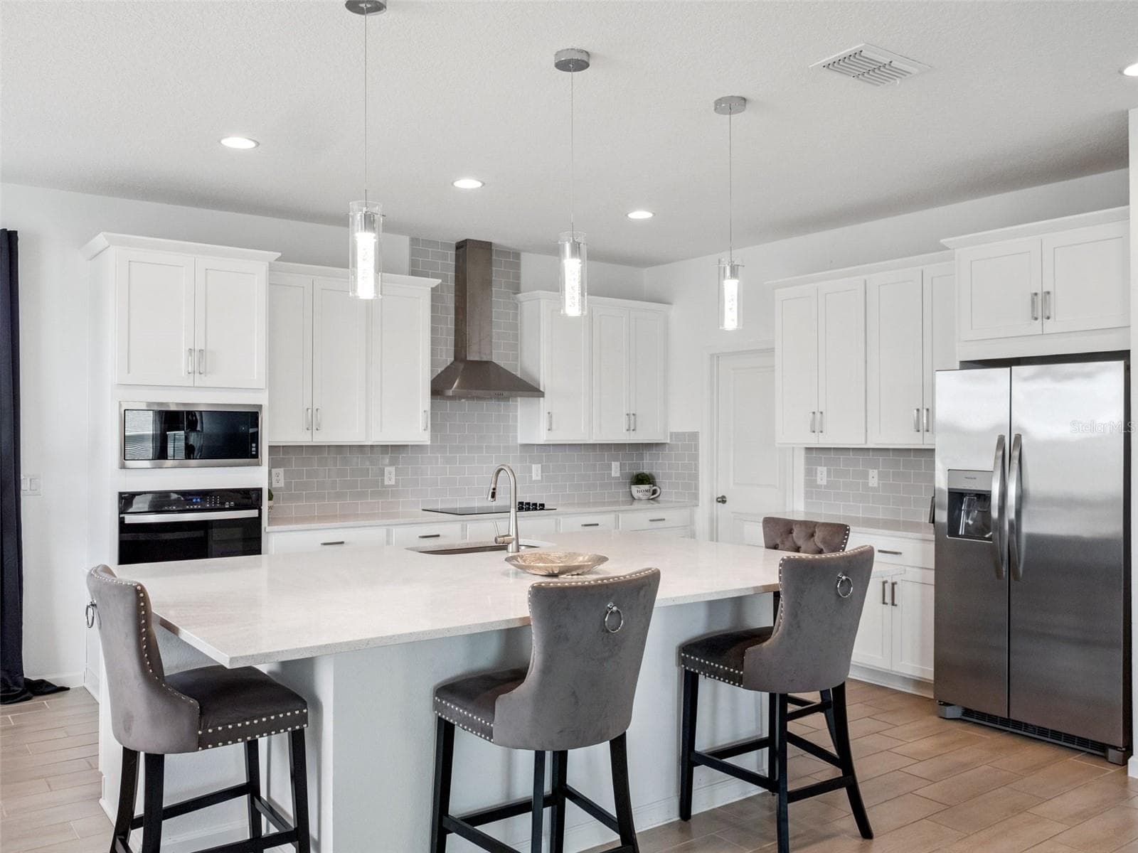kitchen - 591 VIA BELLA CT, HOWEY IN THE HILLS