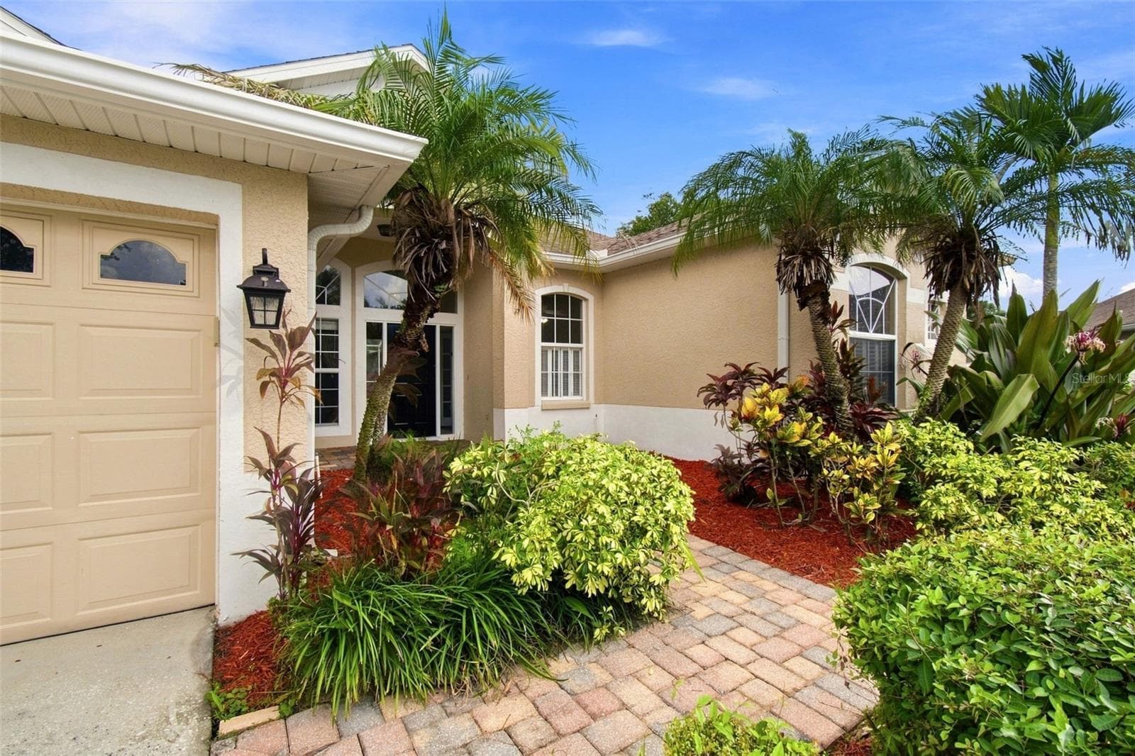 Single Family Residence at 9905 BRANFORD CT, RIVERVIEW, photo 4 of 94