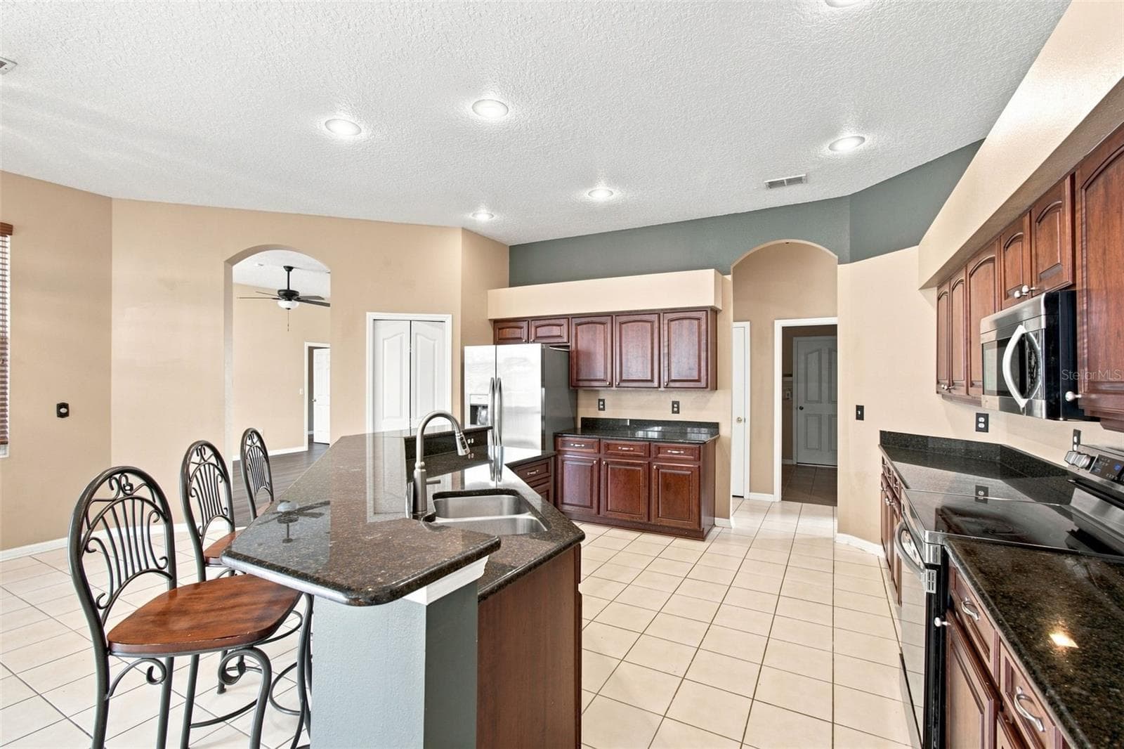 Single Family Residence at 9905 BRANFORD CT, RIVERVIEW, photo 22 of 94