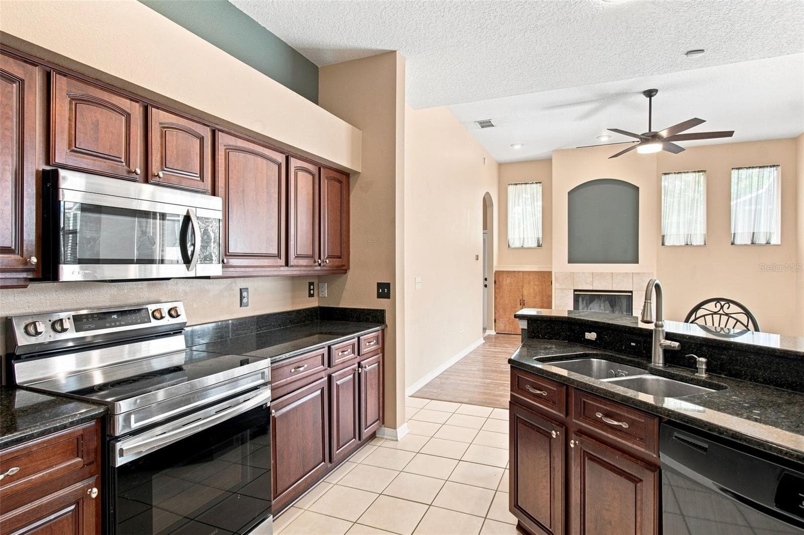 Single Family Residence at 9905 BRANFORD CT, RIVERVIEW, photo 24 of 94