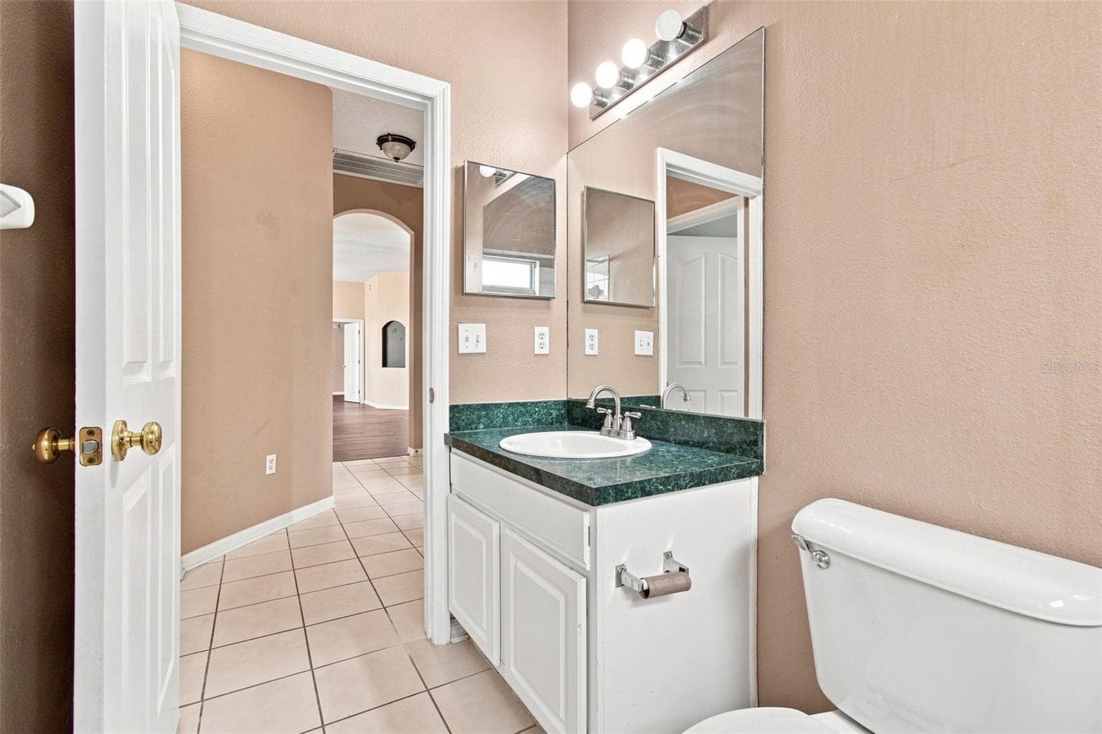 Single Family Residence at 9905 BRANFORD CT, RIVERVIEW, photo 34 of 94