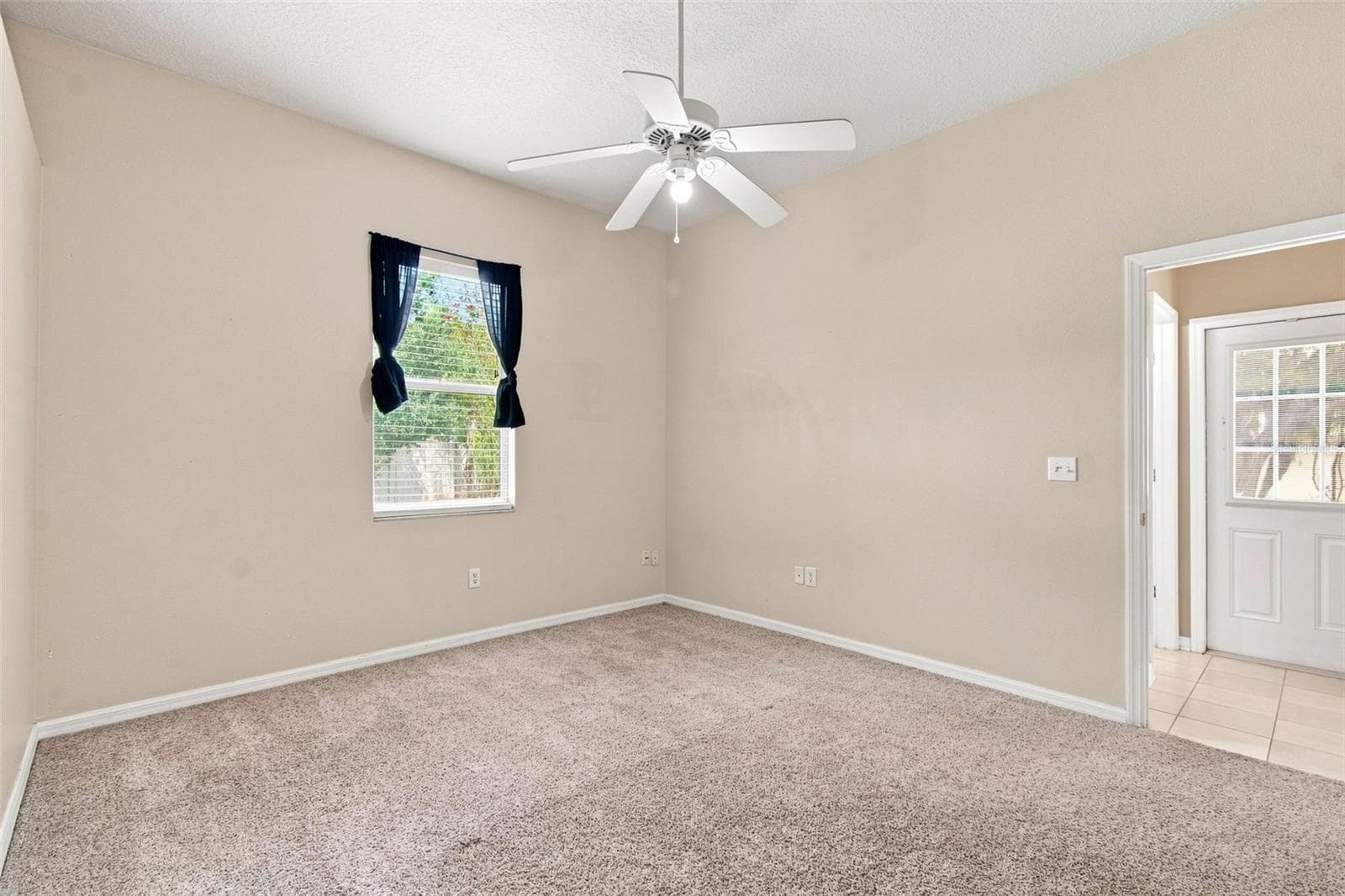 Single Family Residence at 9905 BRANFORD CT, RIVERVIEW, photo 41 of 94