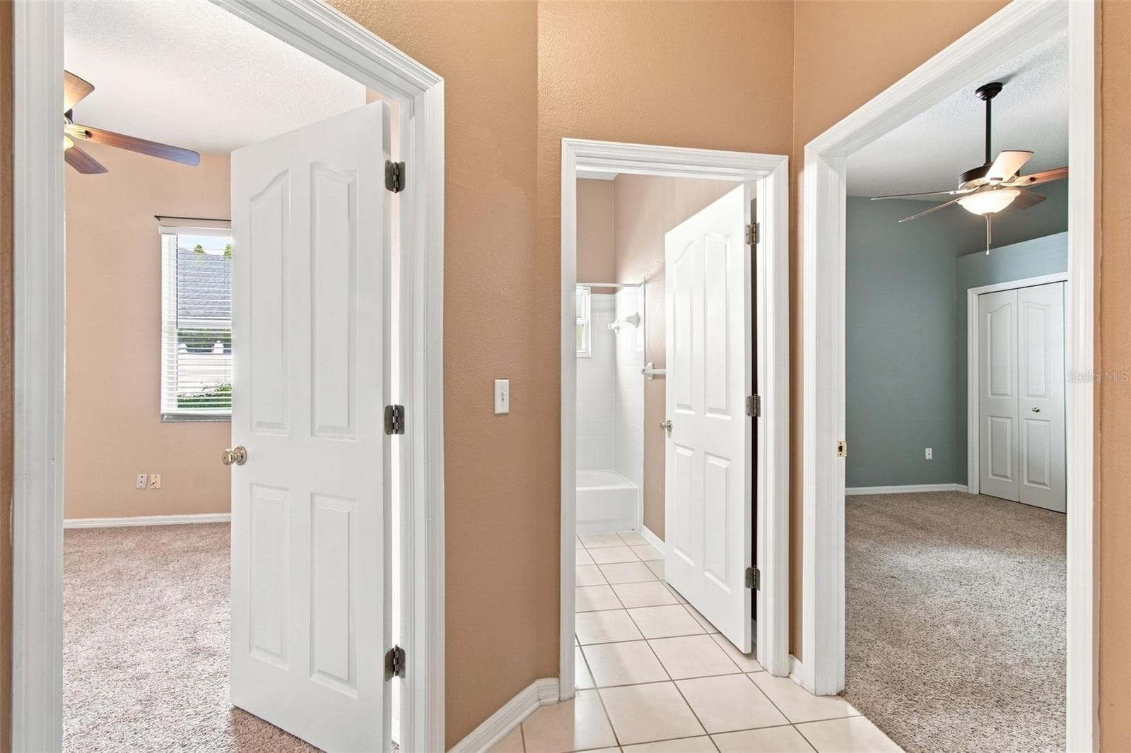 Single Family Residence at 9905 BRANFORD CT, RIVERVIEW, photo 46 of 94