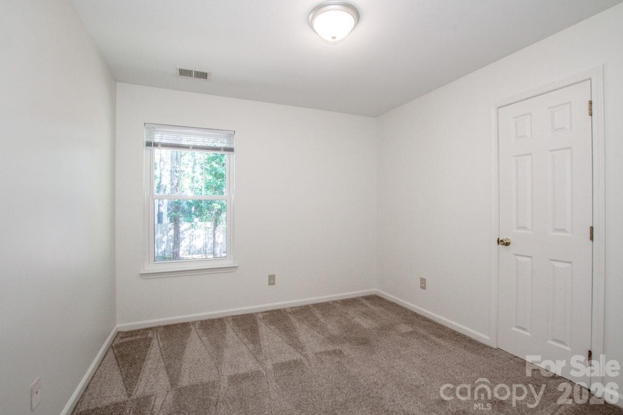 Single Family Residence at 7605 Wynstone Ridge Circle, Huntersville, photo 21 of 38
