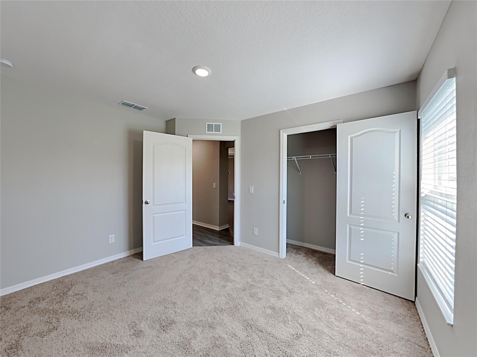 Single Family Residence at 1804 CANAAN LOOP, DUNDEE, photo 9 of 14