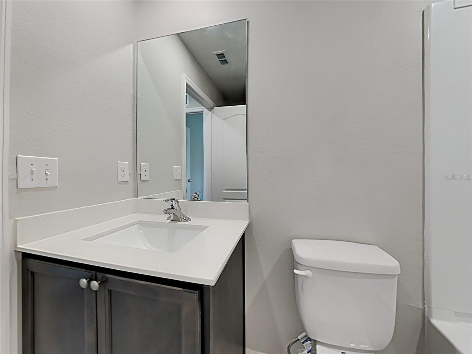Single Family Residence at 1804 CANAAN LOOP, DUNDEE, photo 13 of 14