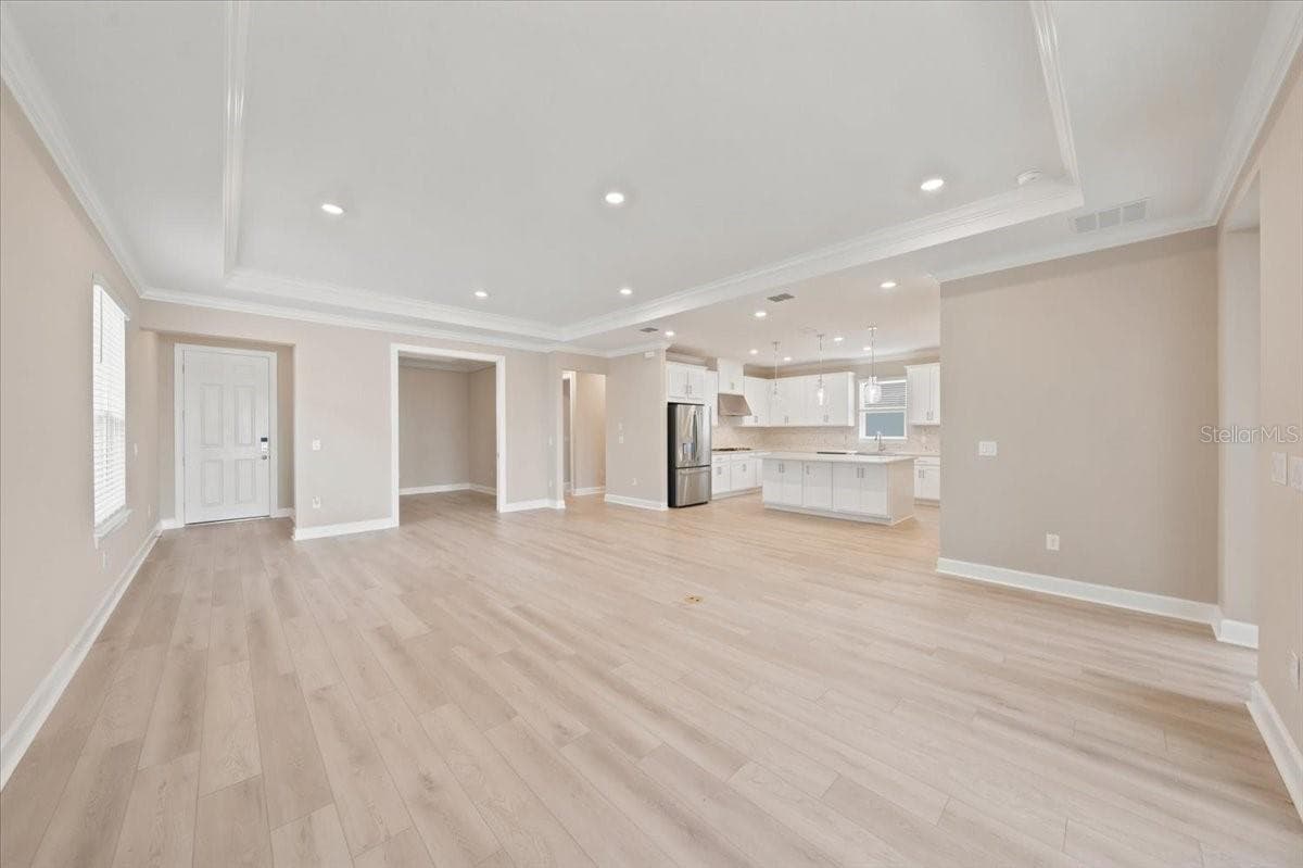 Single Family Residence at 7727 CASPIAN, PALMETTO, photo 10 of 42