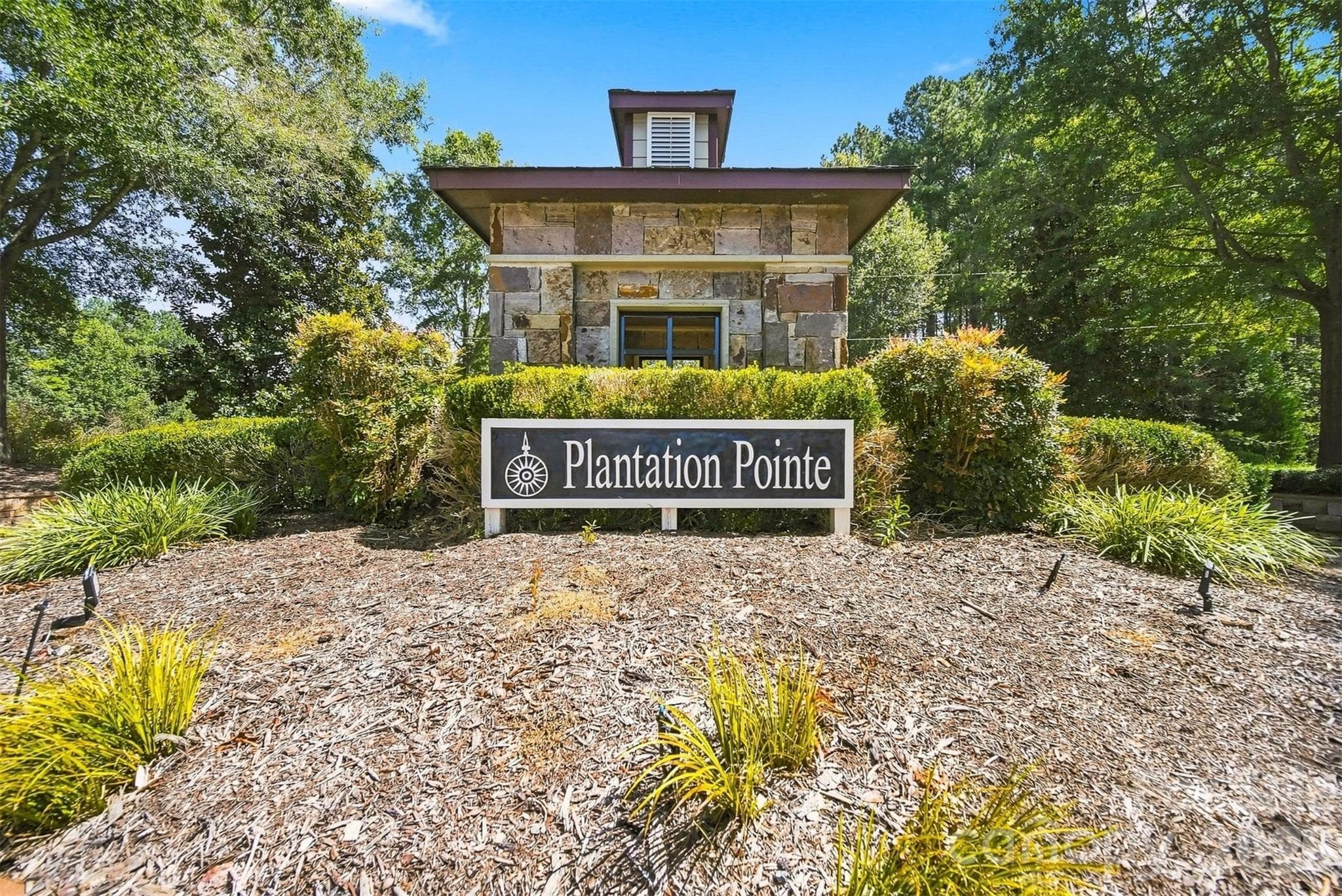 6048 Plantation Pointe Drive