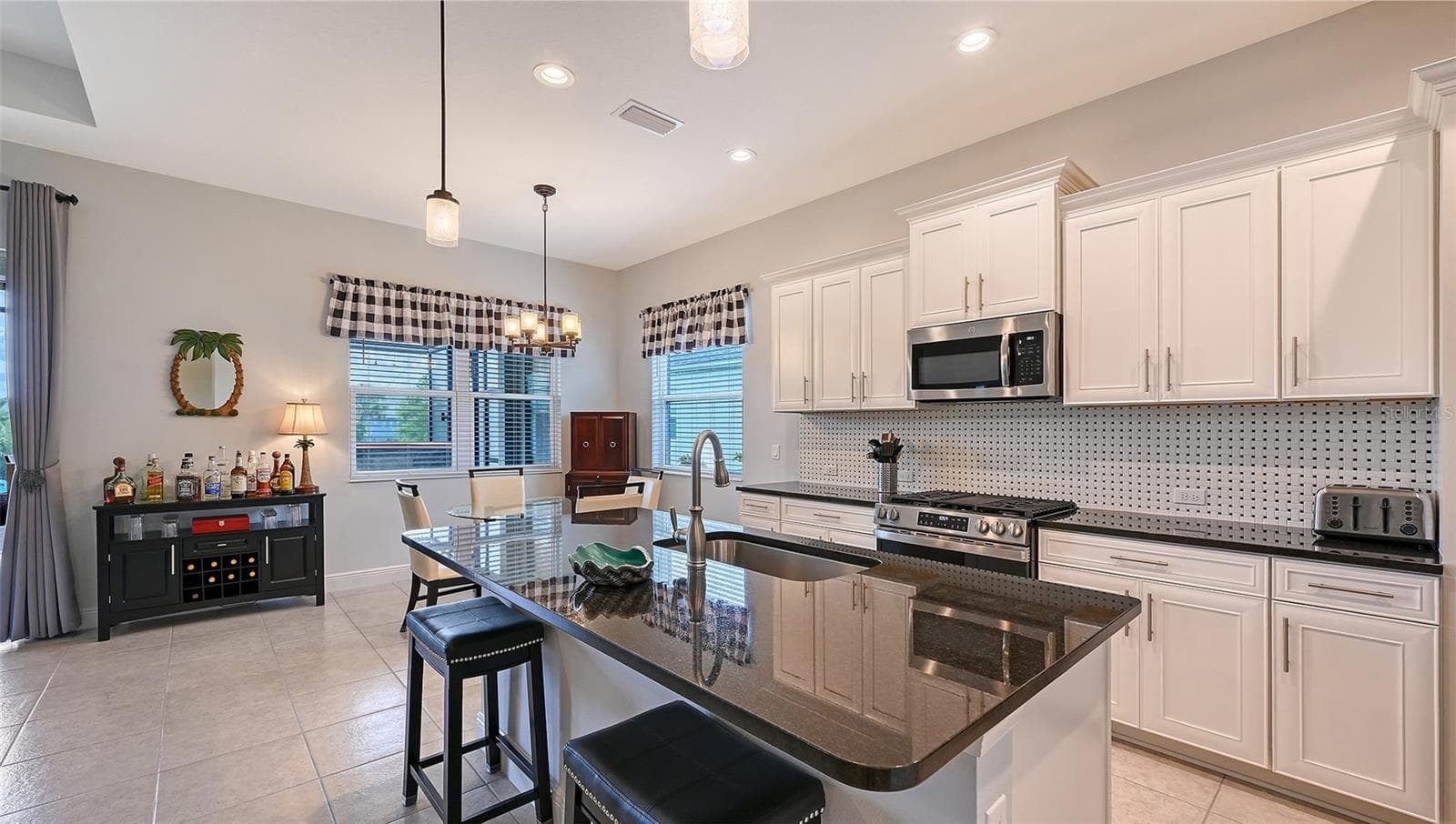 Kitchen/Breakfast Nook - 13667 OLD CREEK CT, PARRISH