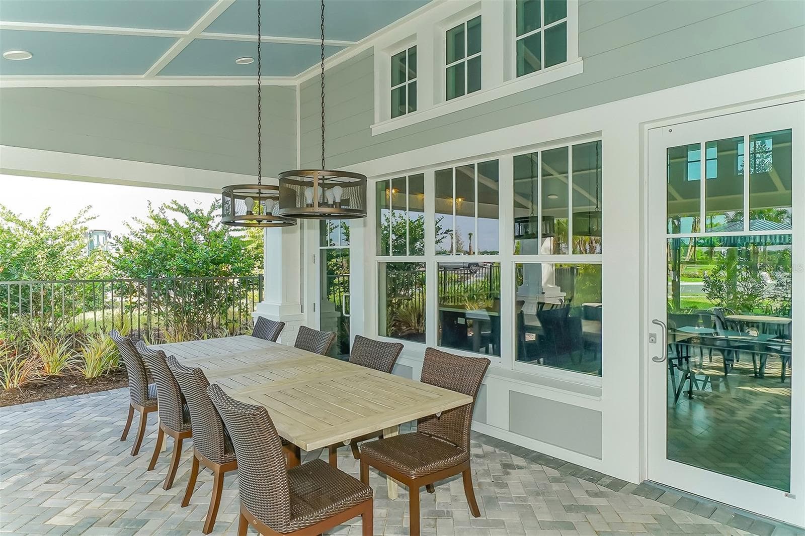 Outdoor Dining - Gathering Place - 13667 OLD CREEK CT, PARRISH