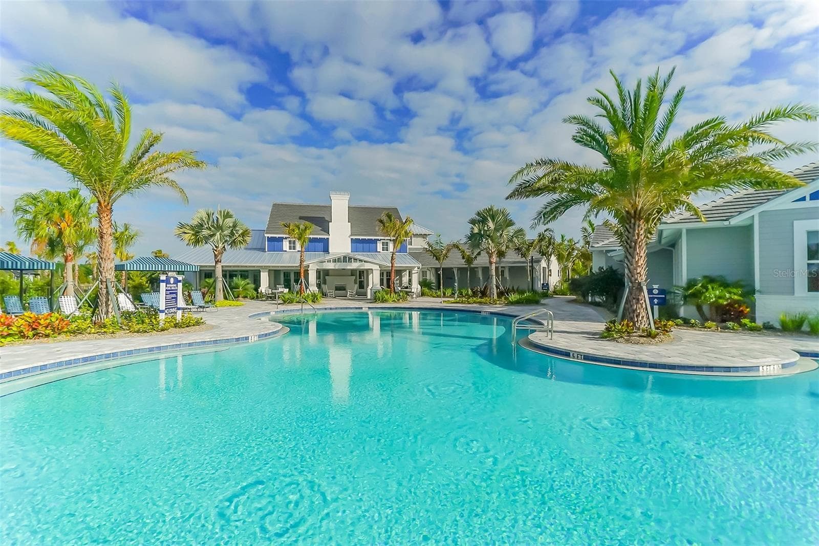 Resort style pool - 13667 OLD CREEK CT, PARRISH