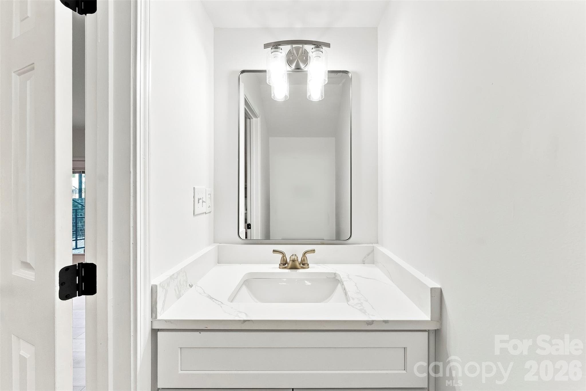 Condominium at 425 W 8th Street, Charlotte, photo 12 of 27