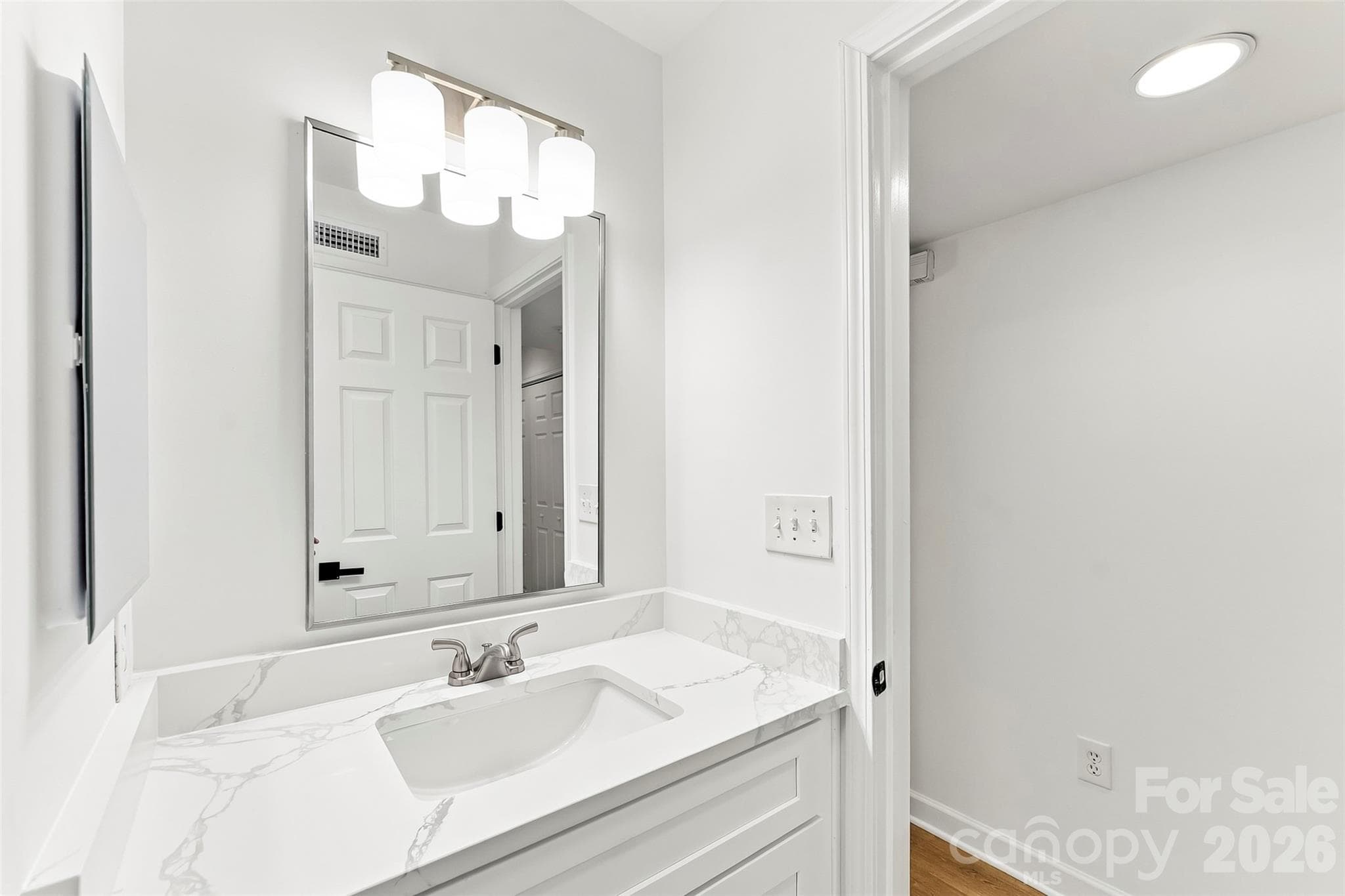 Condominium at 425 W 8th Street, Charlotte, photo 18 of 27