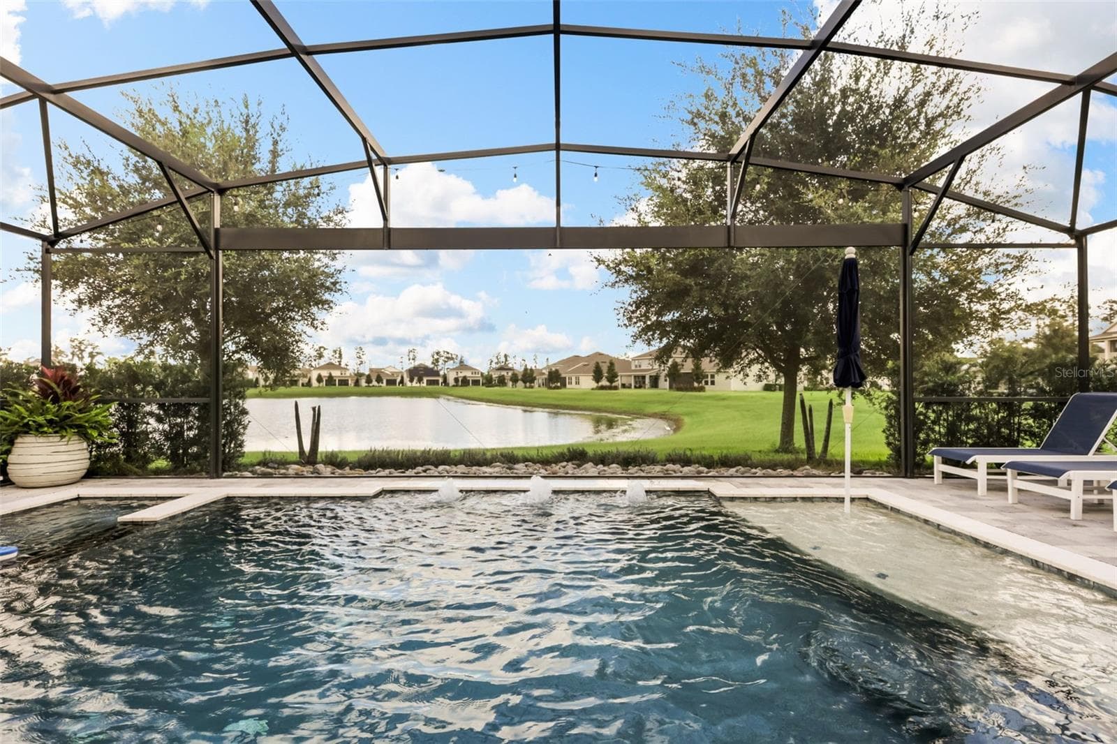 Single Family Residence at 15526 MANGO ISLE ST, WINTER GARDEN, photo 5 of 73