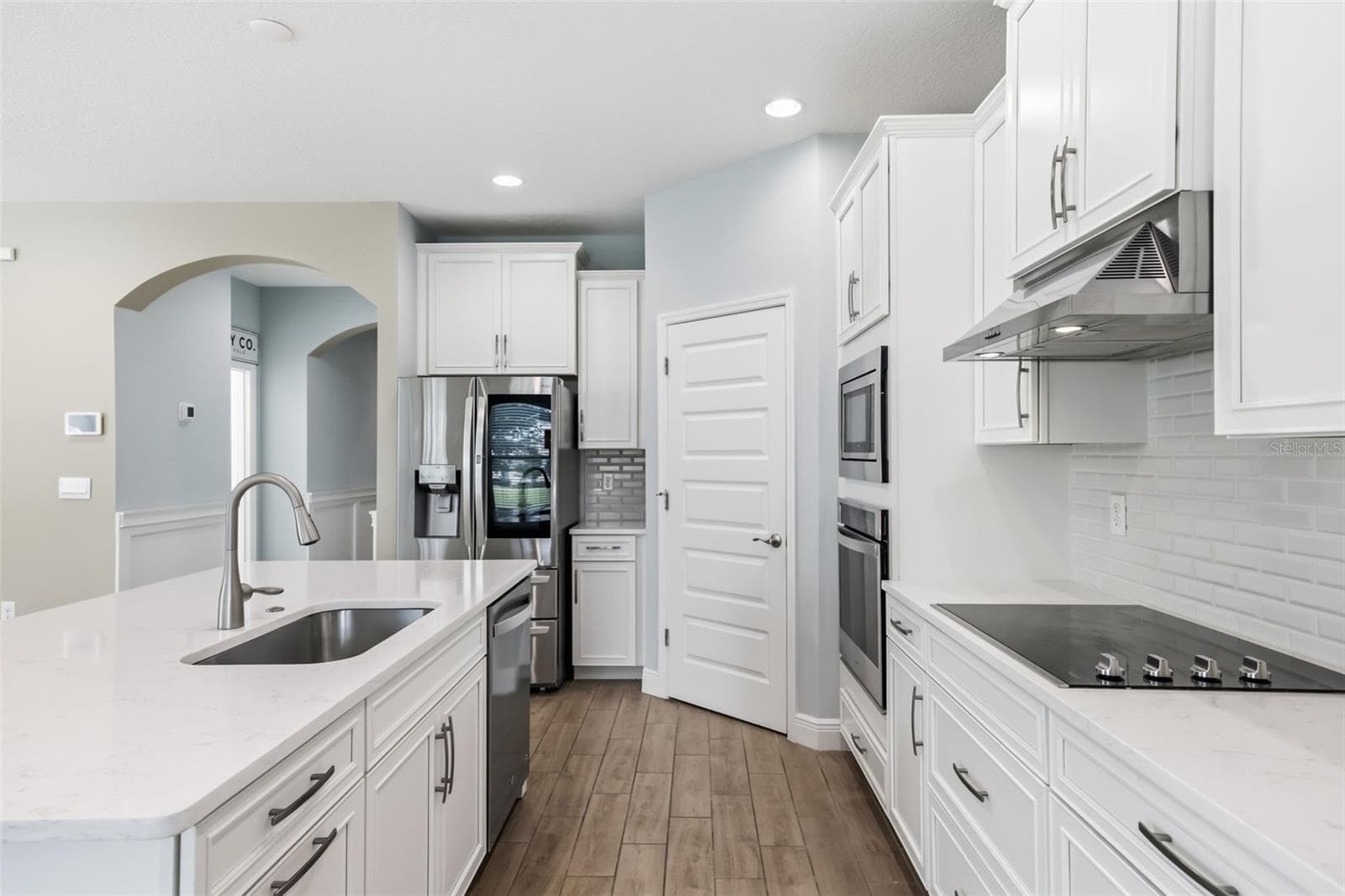 Single Family Residence at 15526 MANGO ISLE ST, WINTER GARDEN, photo 11 of 73