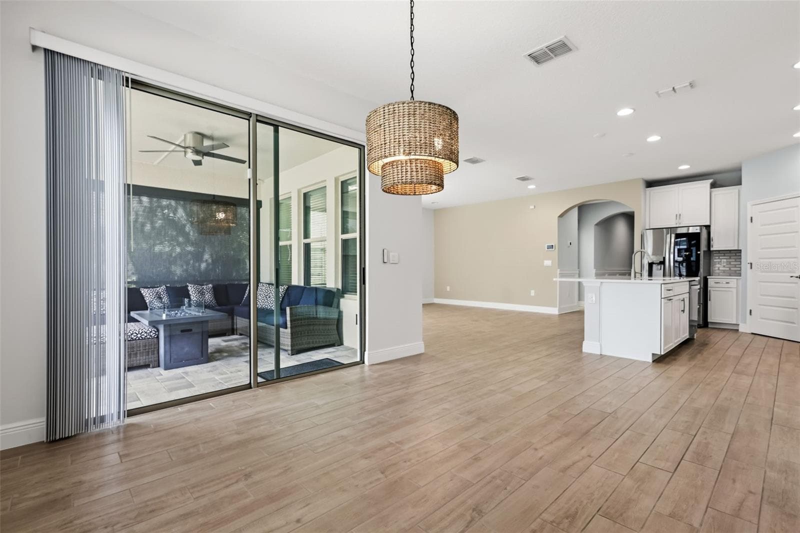 Single Family Residence at 15526 MANGO ISLE ST, WINTER GARDEN, photo 14 of 73