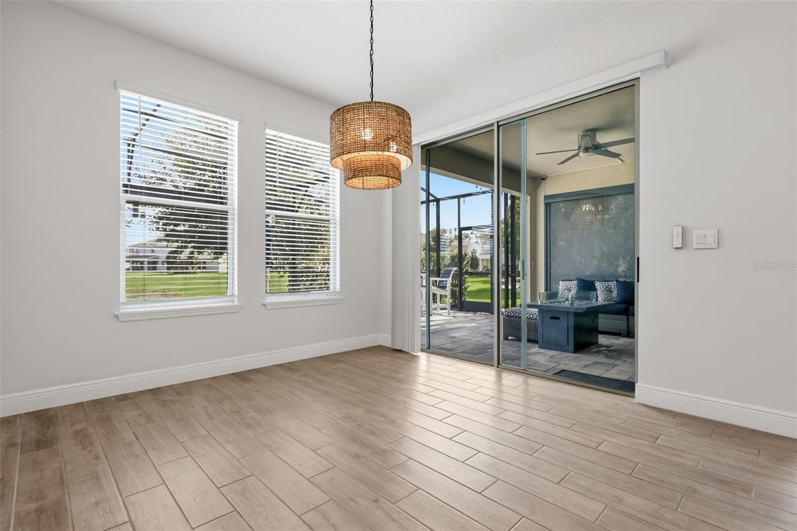 Single Family Residence at 15526 MANGO ISLE ST, WINTER GARDEN, photo 15 of 73