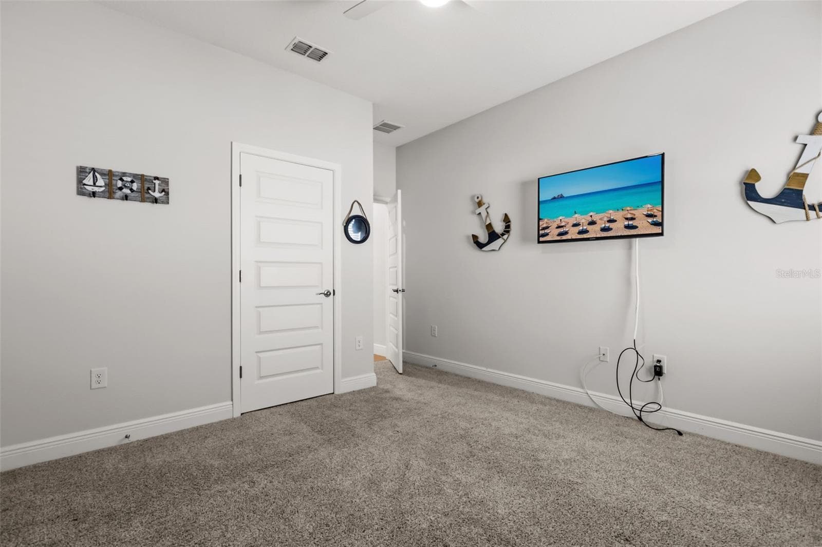 Single Family Residence at 15526 MANGO ISLE ST, WINTER GARDEN, photo 41 of 73