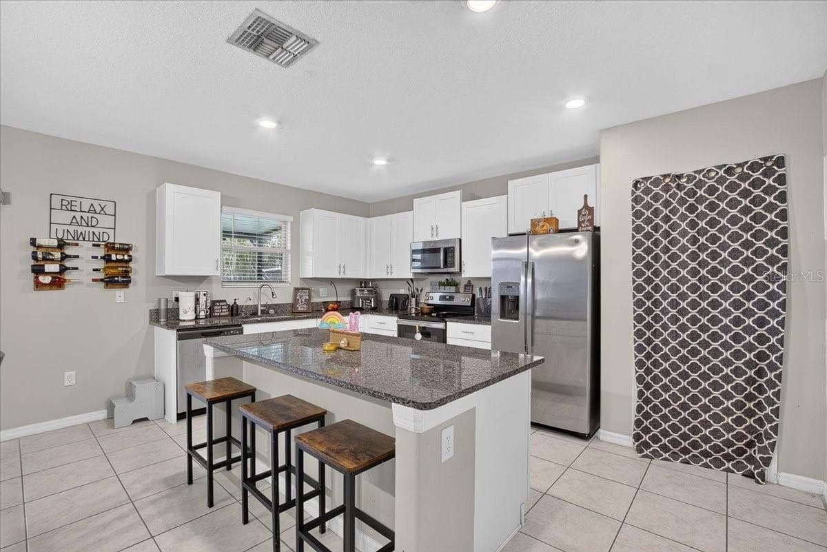 Single Family Residence at 13009 MEADOW POND PL, RIVERVIEW, photo 15 of 54