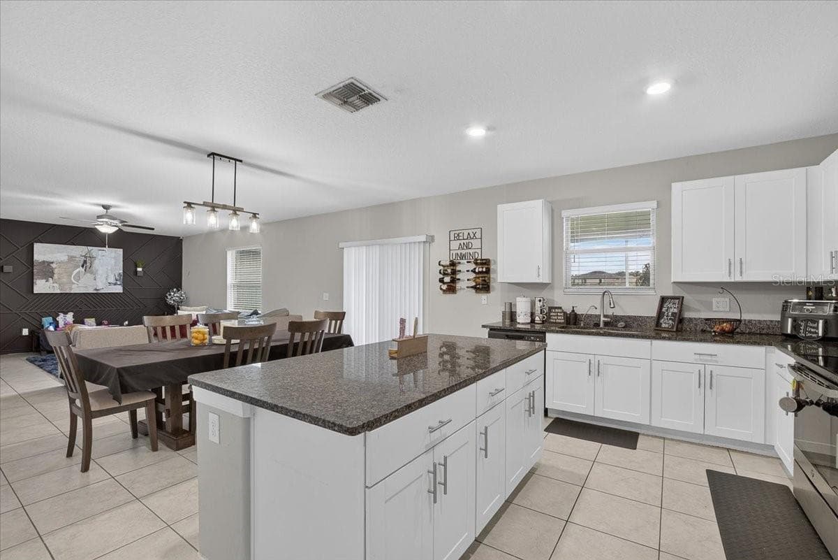 Single Family Residence at 13009 MEADOW POND PL, RIVERVIEW, photo 17 of 54