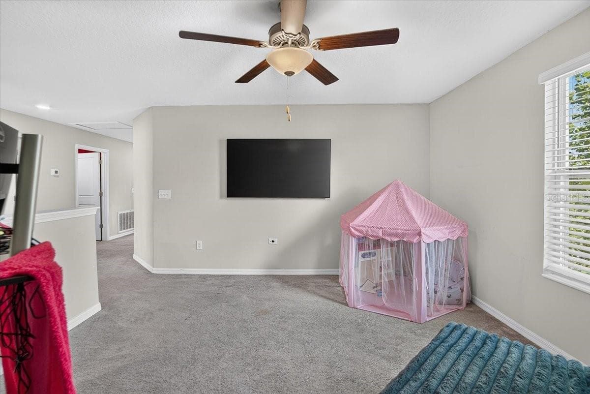 Upstairs Loft - 13009 MEADOW POND PL, RIVERVIEW