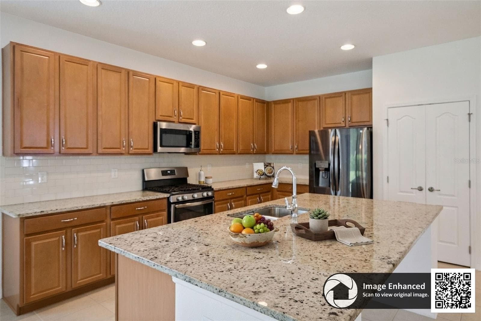 Single Family Residence at 211 LUGANO WAY, DEBARY, photo 6 of 57