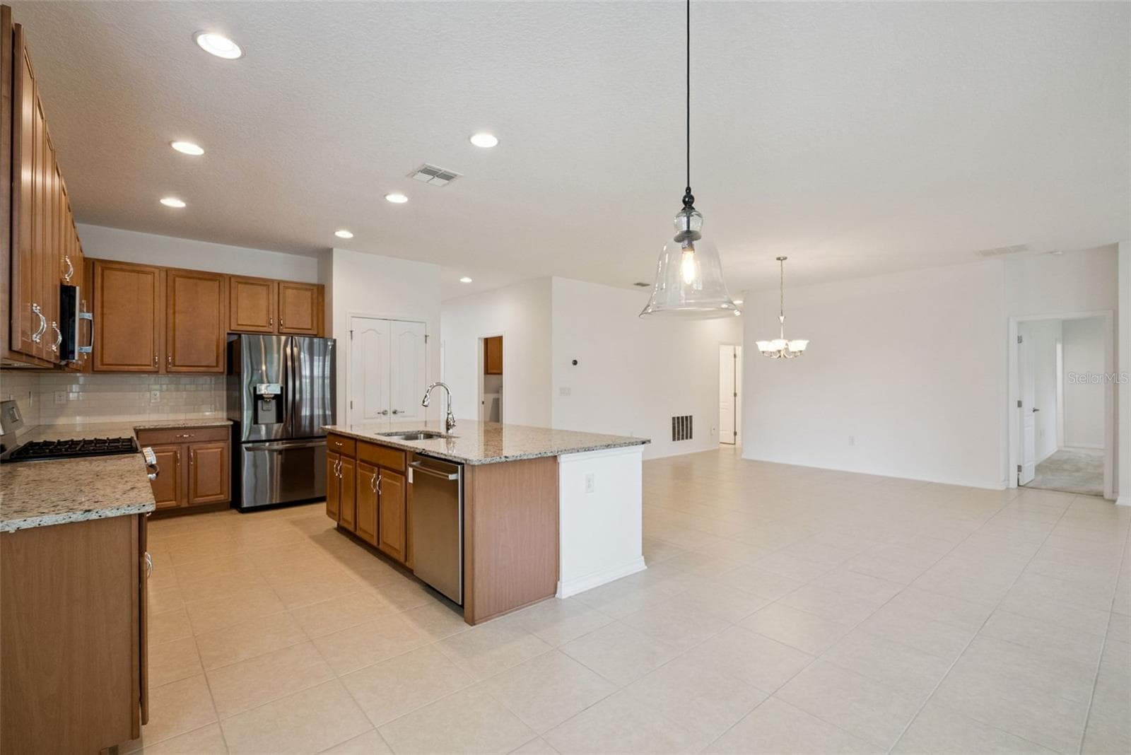 Single Family Residence at 211 LUGANO WAY, DEBARY, photo 7 of 57