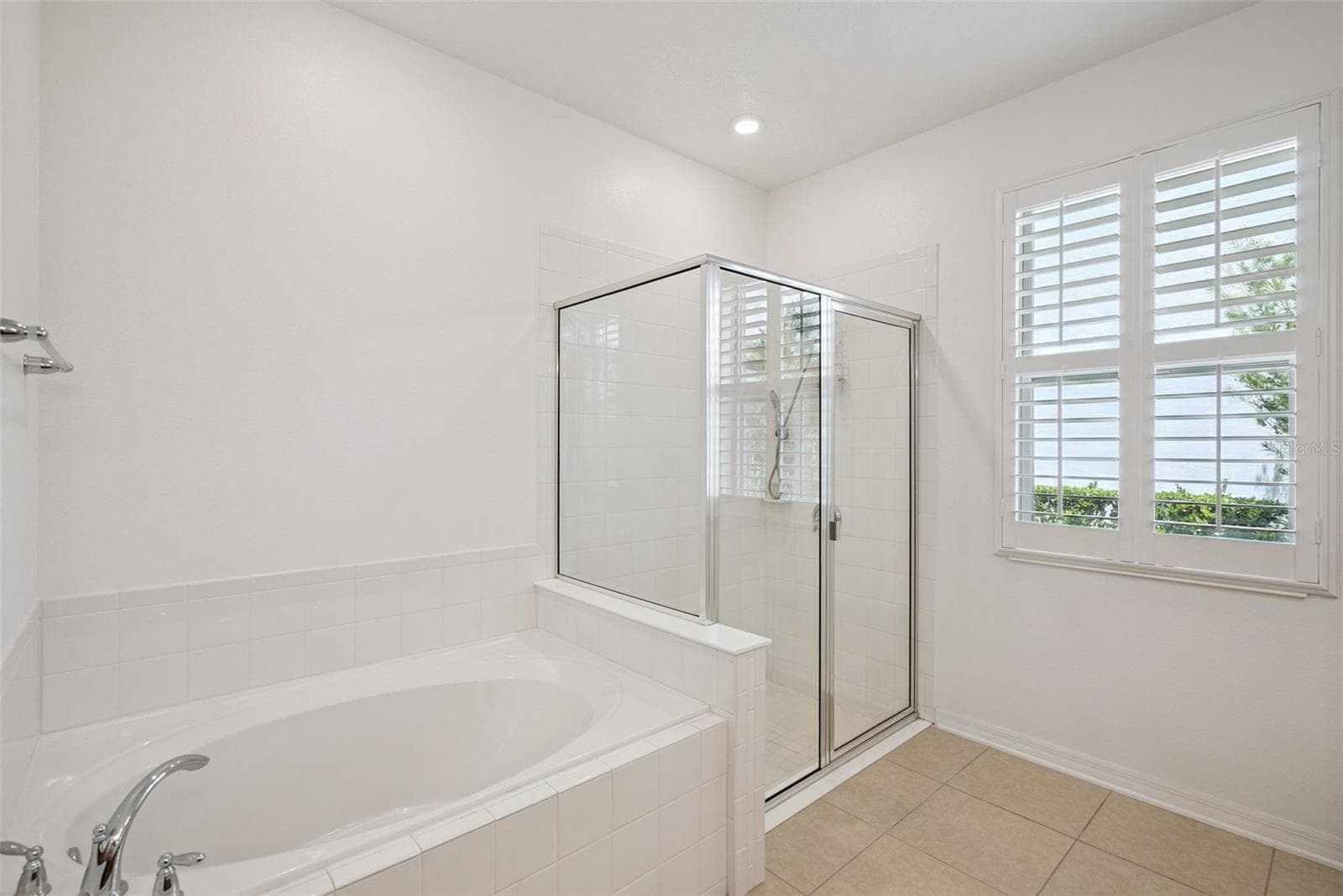 Single Family Residence at 211 LUGANO WAY, DEBARY, photo 16 of 57