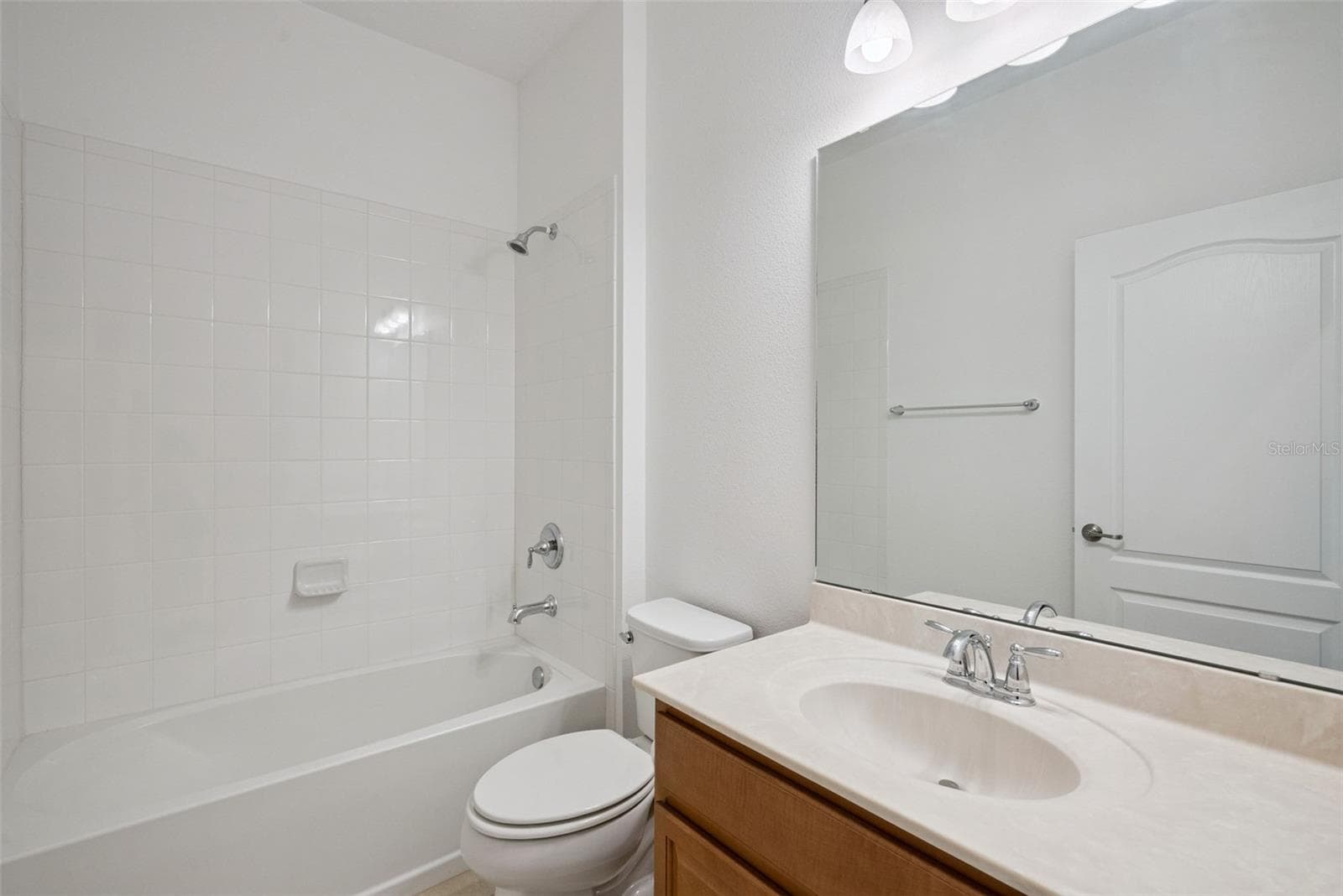 Single Family Residence at 211 LUGANO WAY, DEBARY, photo 28 of 57